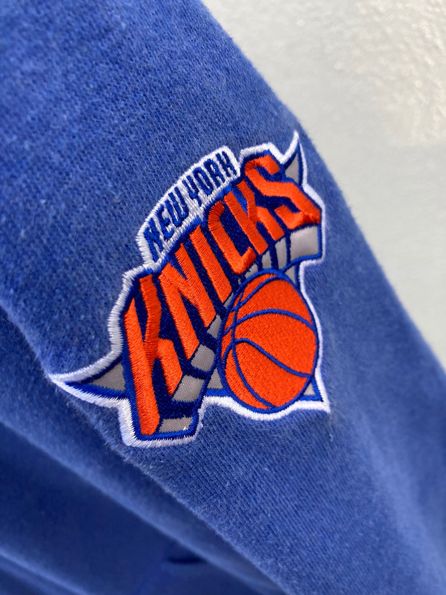 mitchell & ness new yorks knicks crewneck - Liffey Vintage