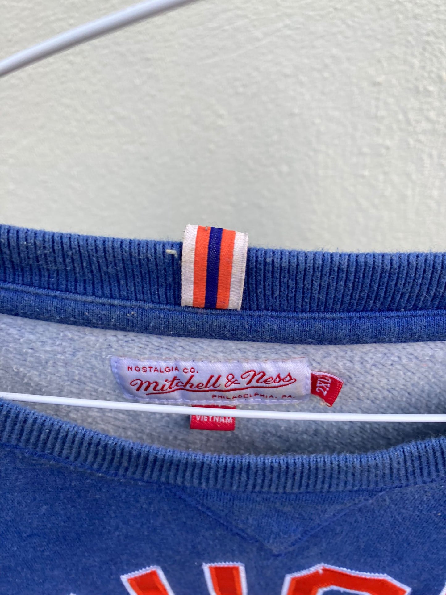 mitchell & ness new yorks knicks crewneck - Liffey Vintage